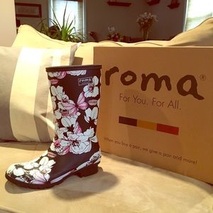 Roma Rubber Rain boots Brand new never worn